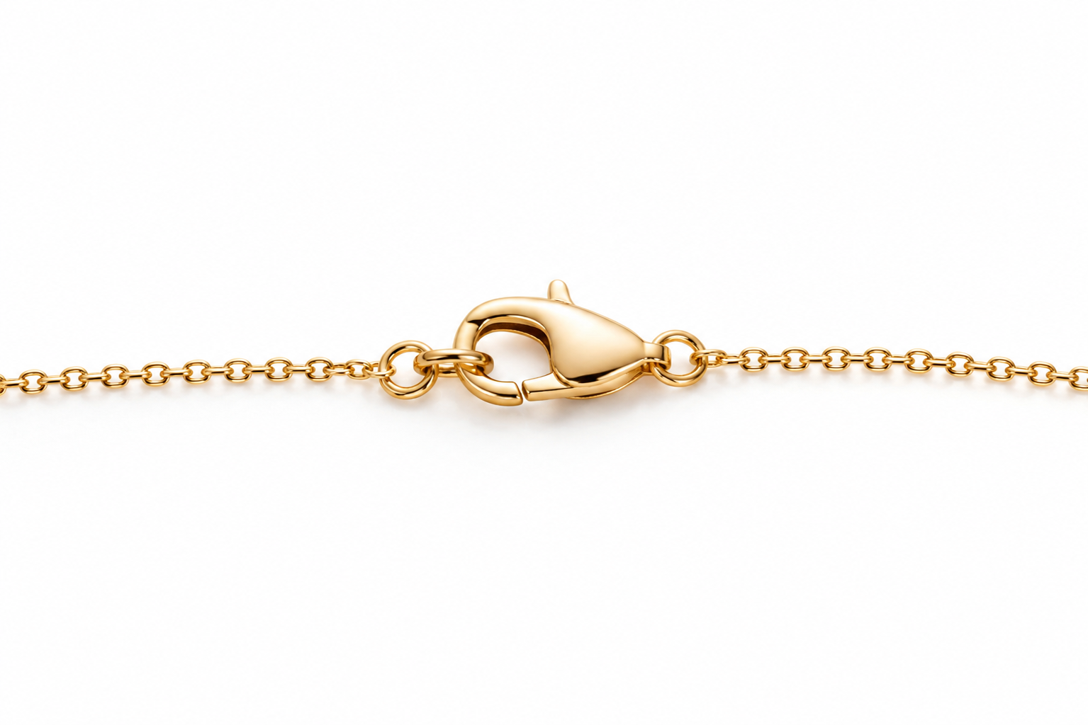 Sélène yellow gold diamond necklace lobster clasp and chain detail
